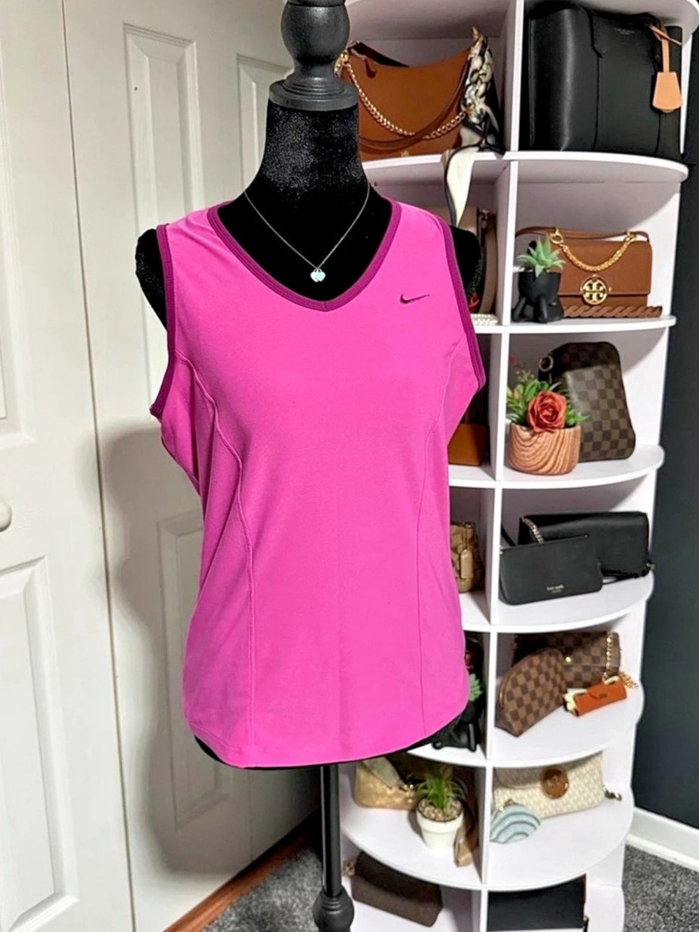 Nike Pink Athletic Tank Top Size Large Like New